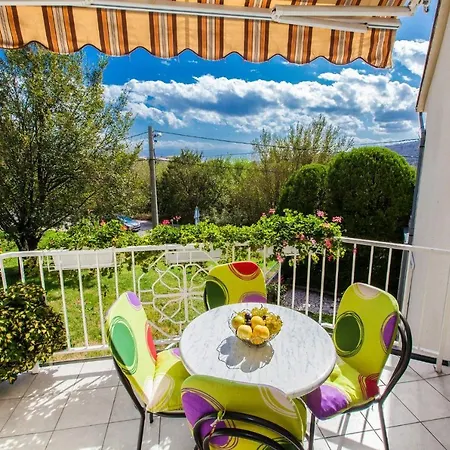 Apartament Karla *